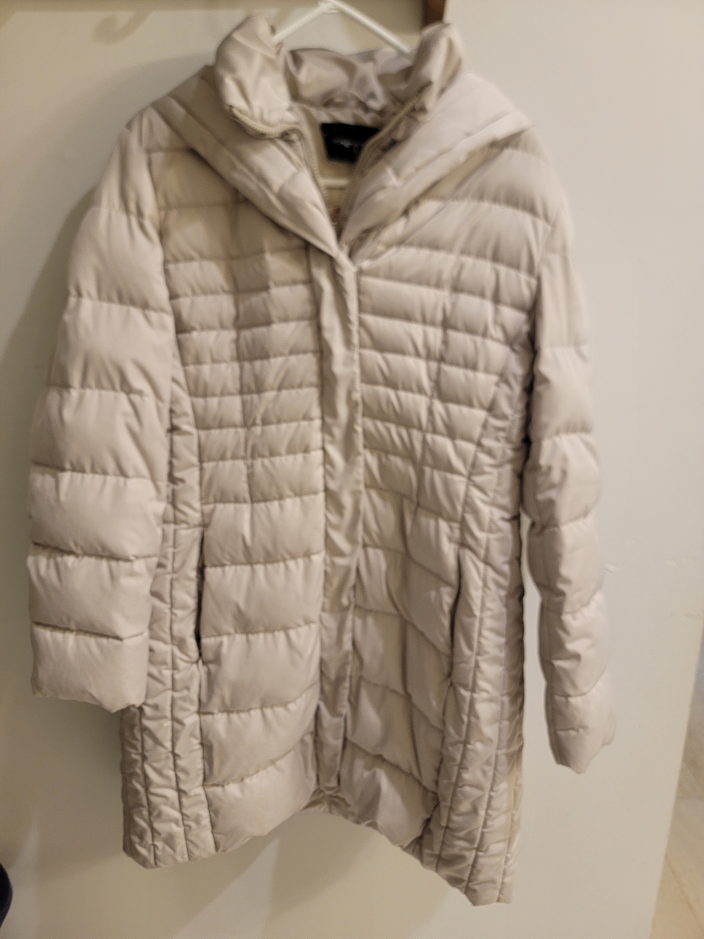 Tahari Light Cream Quilted Hooded Puffer Coat
